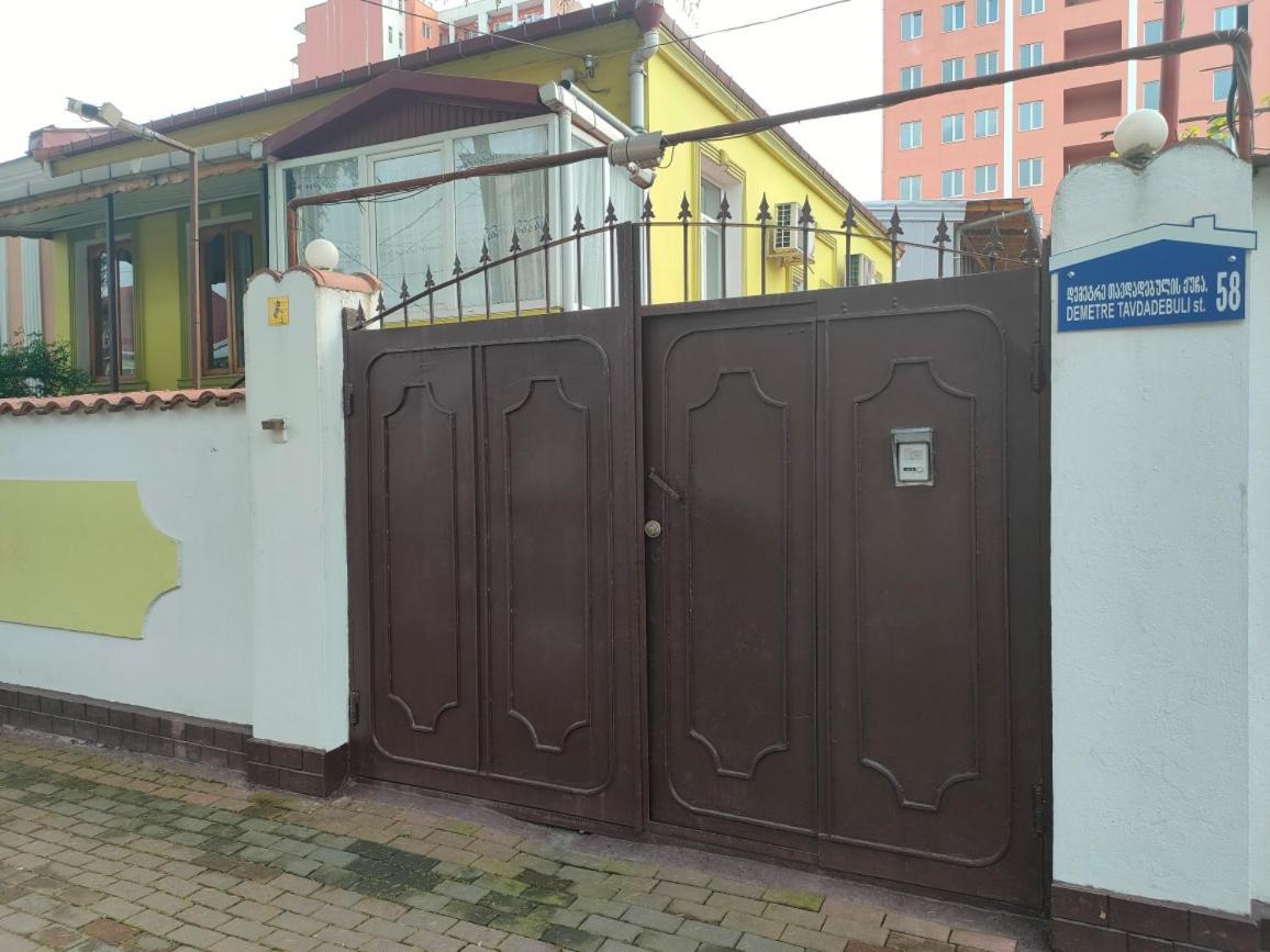 Guest House Nadejda Batumi Zewnętrze zdjęcie