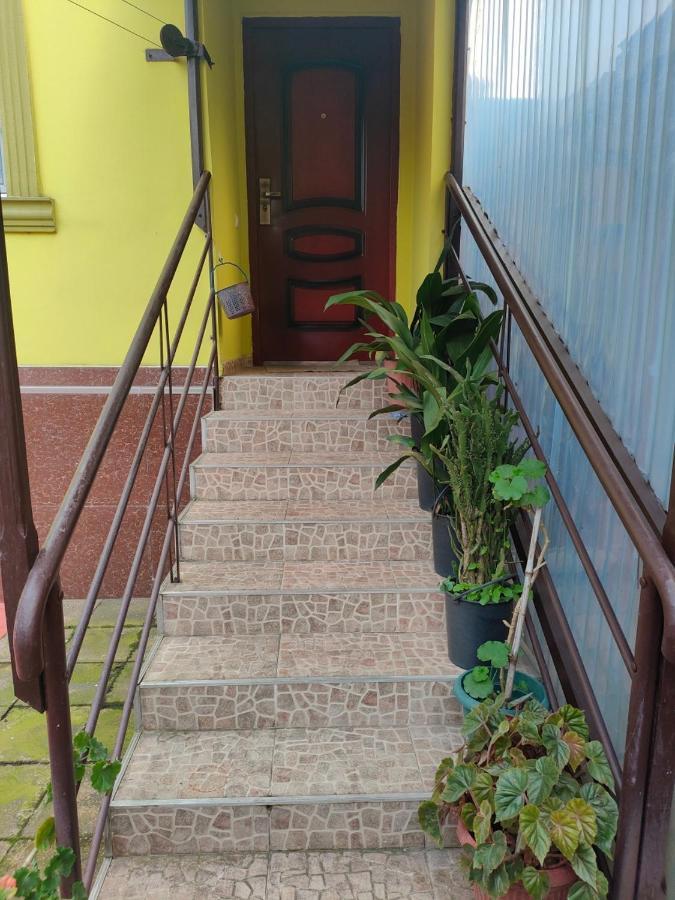 Guest House Nadejda Batumi Zewnętrze zdjęcie