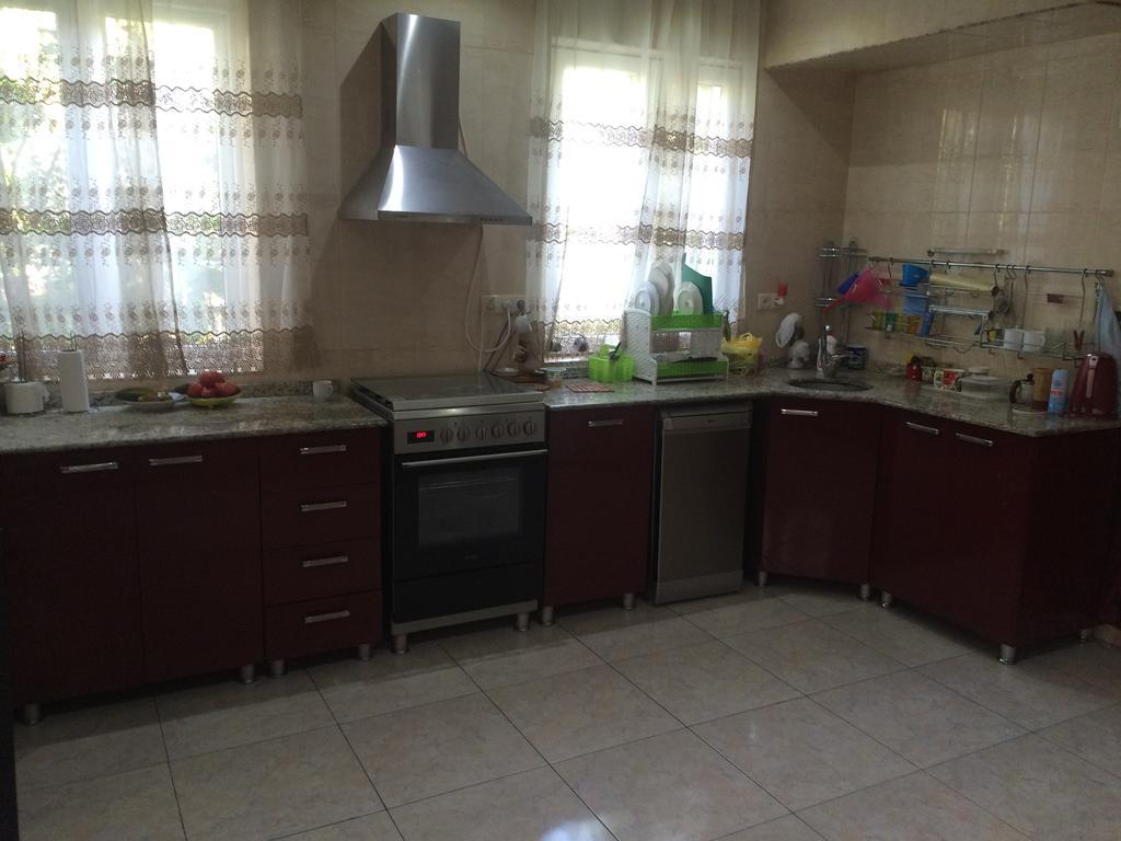 Guest House Nadejda Batumi Zewnętrze zdjęcie