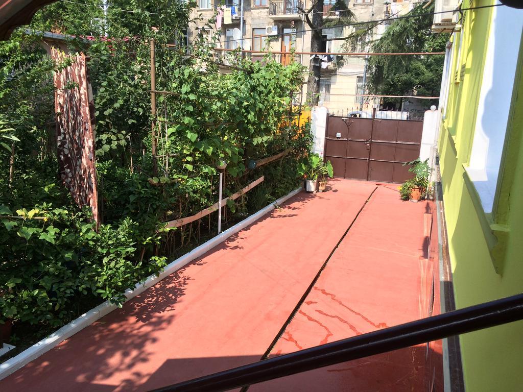 Guest House Nadejda Batumi Zewnętrze zdjęcie