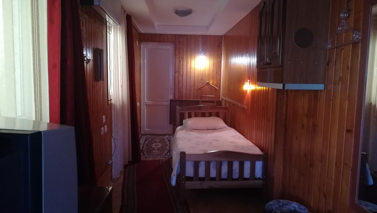 Guest House Nadejda Batumi Zewnętrze zdjęcie