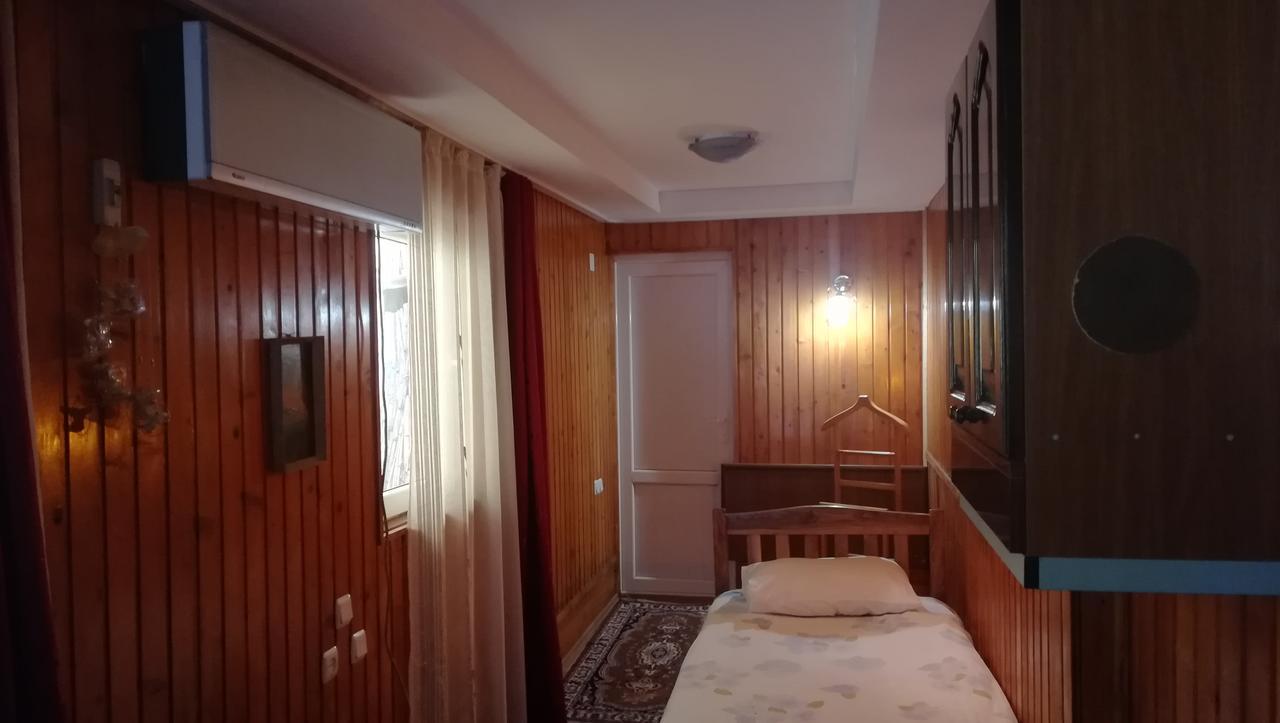 Guest House Nadejda Batumi Zewnętrze zdjęcie